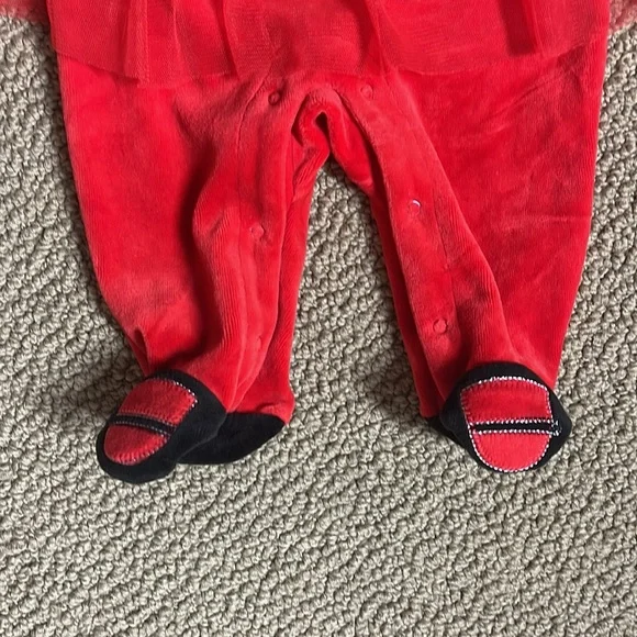 absorba (red) size 3 months. Really cute. Great condition! - Picture 2 of 6